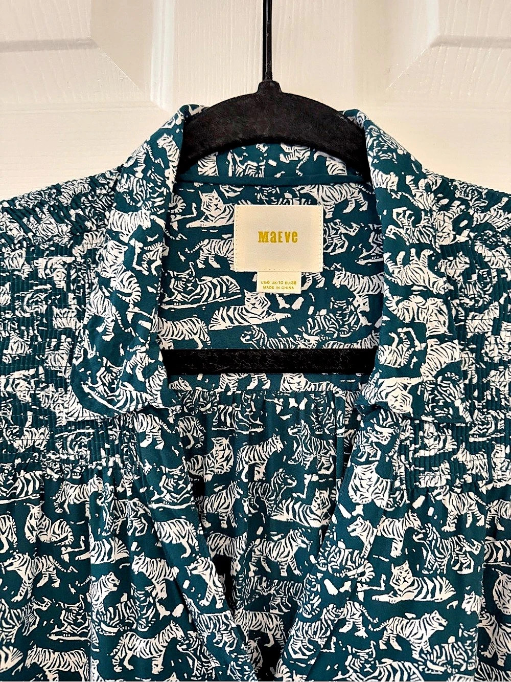 Anthropologie Maeve Emory Teal Tiger Print Blouse Size 6 - Picture 4 of 8